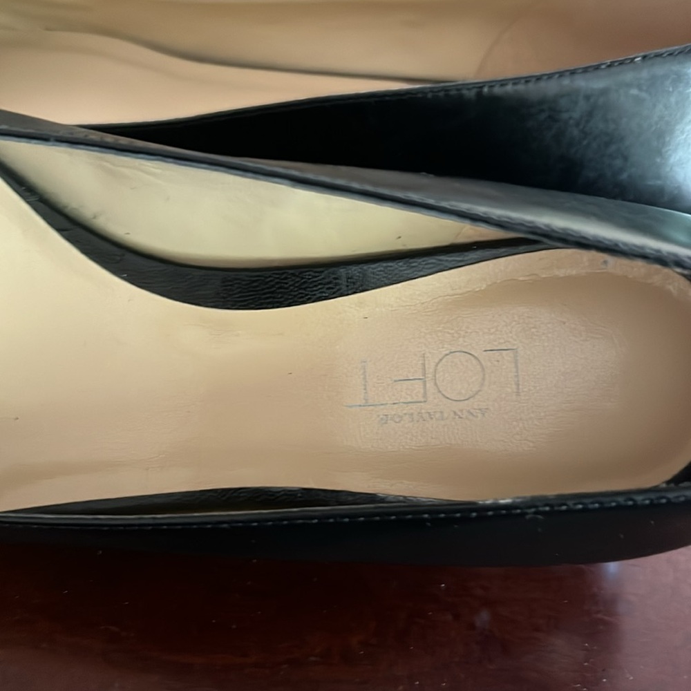 Loft Women’s dress shoes leather new tiny heels - Picture 4 of 8
